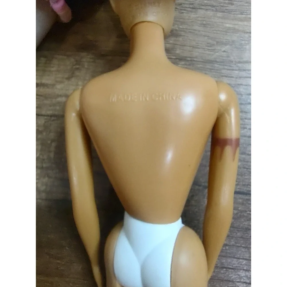 Disney Princess Pocahontas Fashion Doll Nude Arm Tattoo Articulated Feet D89